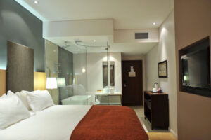 Business-Class-King-Rooms_web