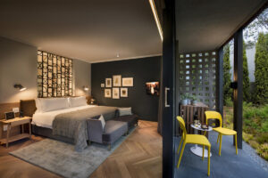 peech_luxury_room__patio