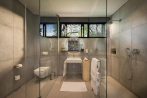 peech_luxury_bathroom