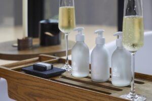 lion_sands_ivory_lodge_suite_bathroom_detail