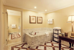 tbh1f1051-2191-the-table-bay-hotel-lions-head-presidential-suite-bathroom-sul