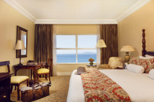 the-table-bay-luxury-king-room-sea-facing-kin