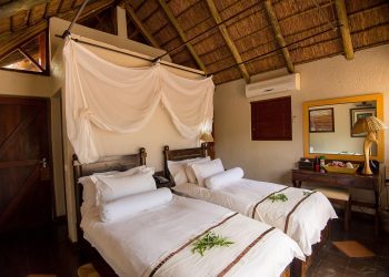Family unit twin bedroom