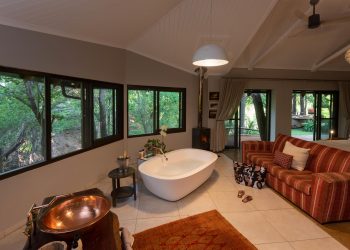 Jaci s Madikwe House Main Bedroom